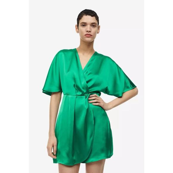 H&M Satin Wrap Dress Small NWT - Picture 3 of 9